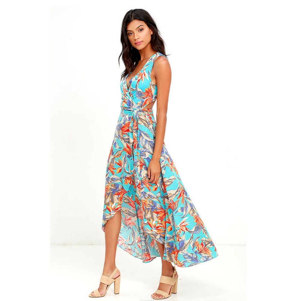 Lulu's Something To Believe In Floral Wrap Dress M